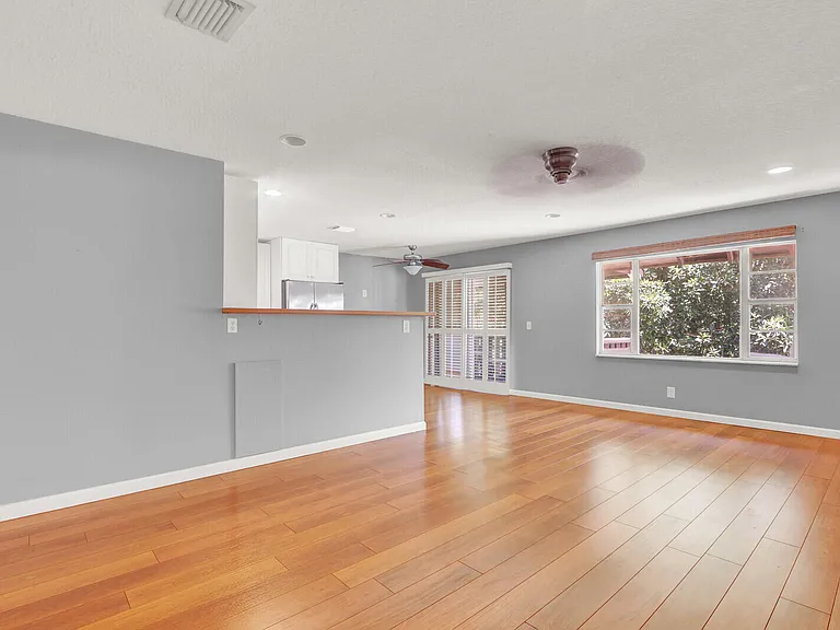 312 Southwind Dr #207 — Photo 23