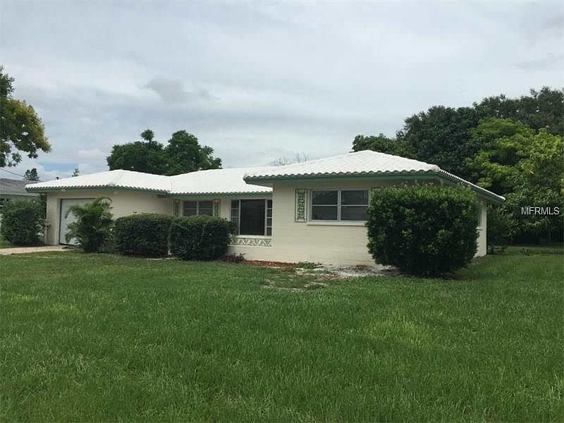 2nd image of 609 La Gorce Dr