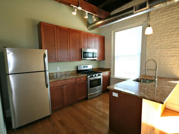 391 W Fountain St #210, Providence, RI 02903