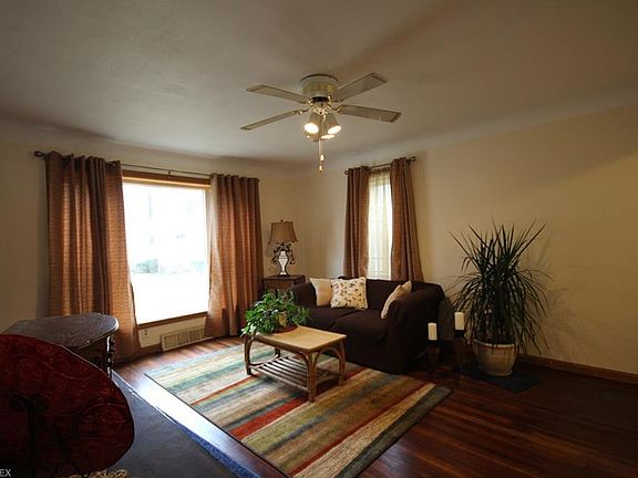 5th image of 24913 Florence Ave
