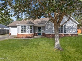 602 Rhonda Ln, Ocean Springs, MS 39564