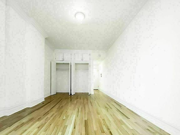 3rd image of 523 E 85th St APT 3A