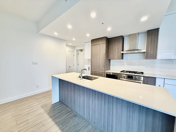3rd image of 2351 Beta Ave #301