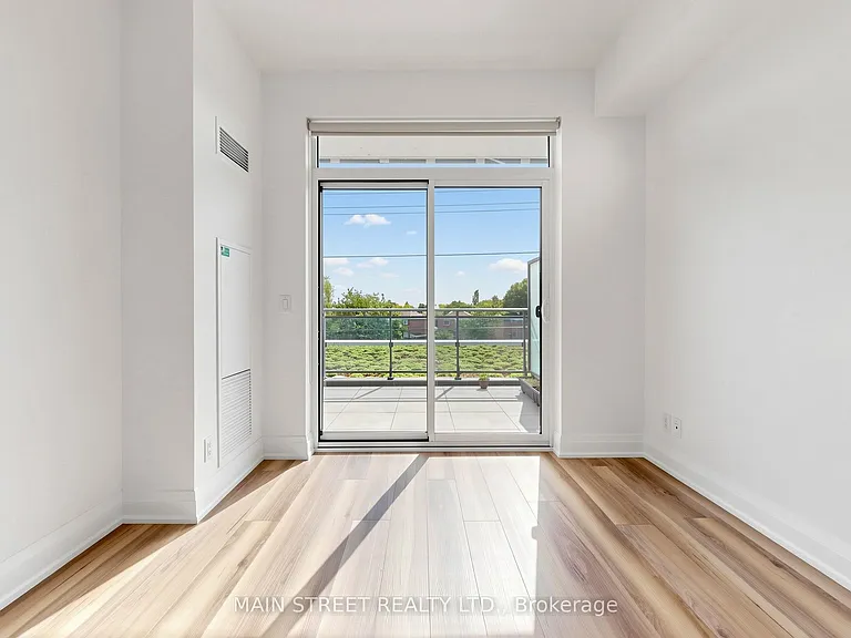 7900 Bathurst St #228 — Photo 28