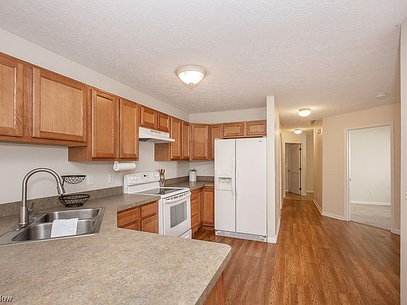 4th image of 6351 Forest Park Dr