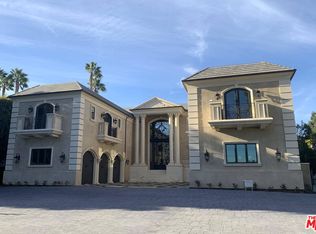 12733 W Sunset Blvd, Los Angeles, CA 90049