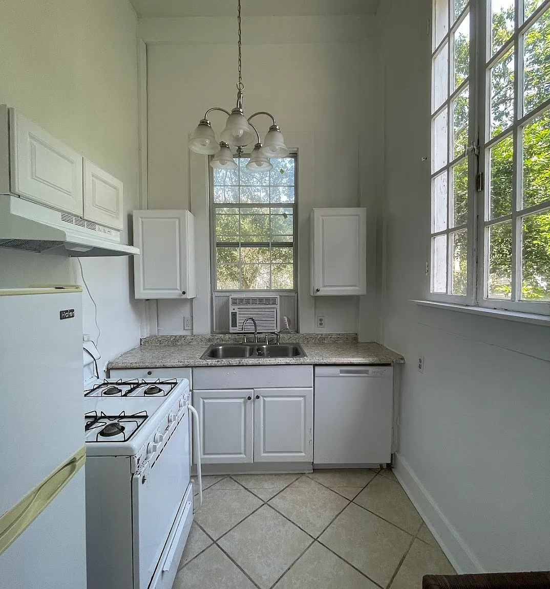 1 bed, 700 sqft, $1,275 — Photo 3