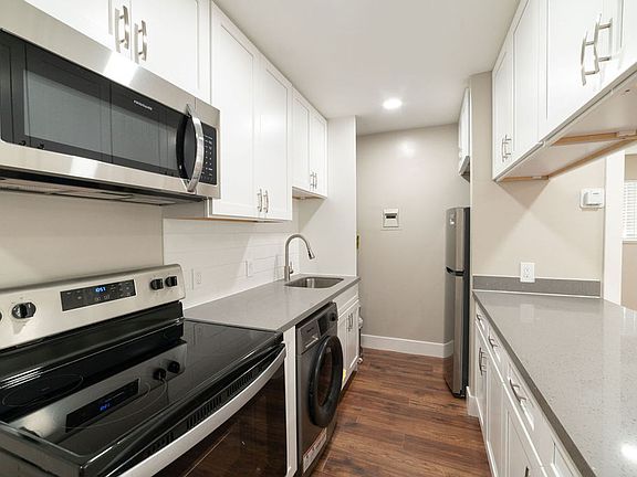 4th image of 1615 Parker St APT 3