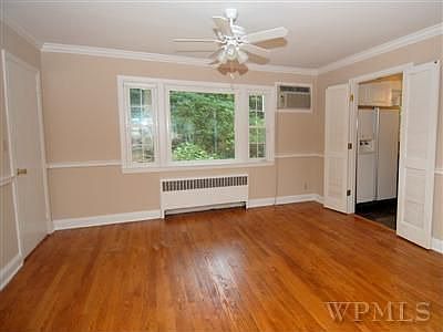 4th image of 195 Hickory Grove Dr E