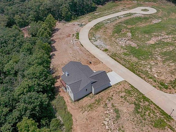 3rd image of 1804 Springbrook Dr