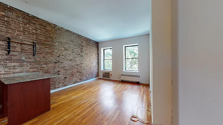 Rented by Bond New York | media 1