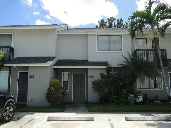 4605 Pier Drive, Greenacres, FL 33463