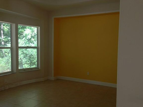 5th image of 15 Creekside Dr
