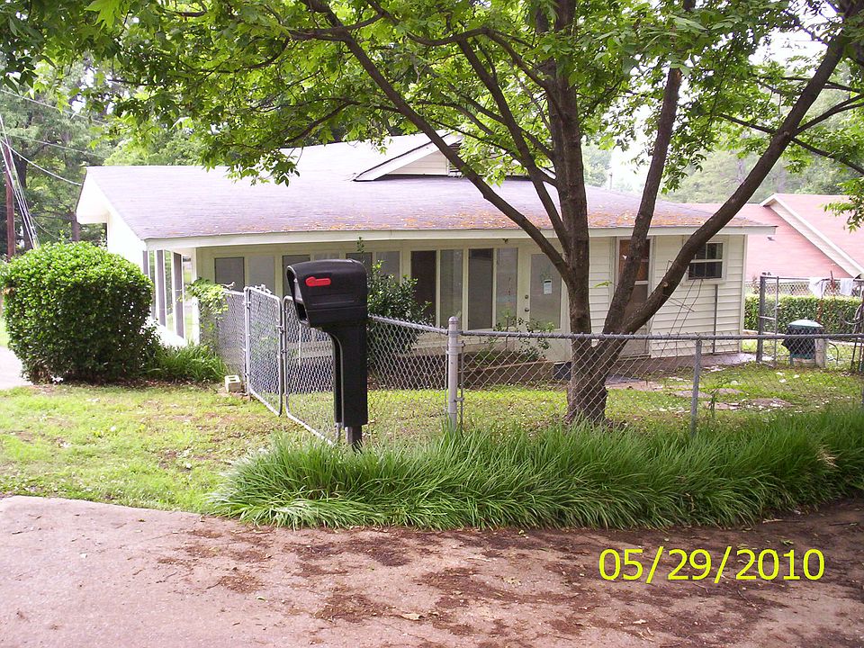 2nd image of 1221 Sparks Gap Rd