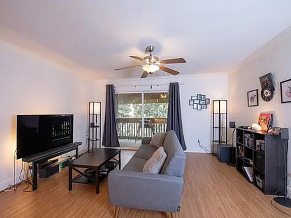 2nd image of 2909 E Huntington Blvd #206