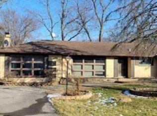 12001 S 70th Ct, Palos Heights, IL 60463