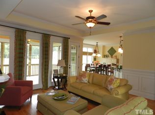 532 Northfort Dr, Clayton, NC 27527