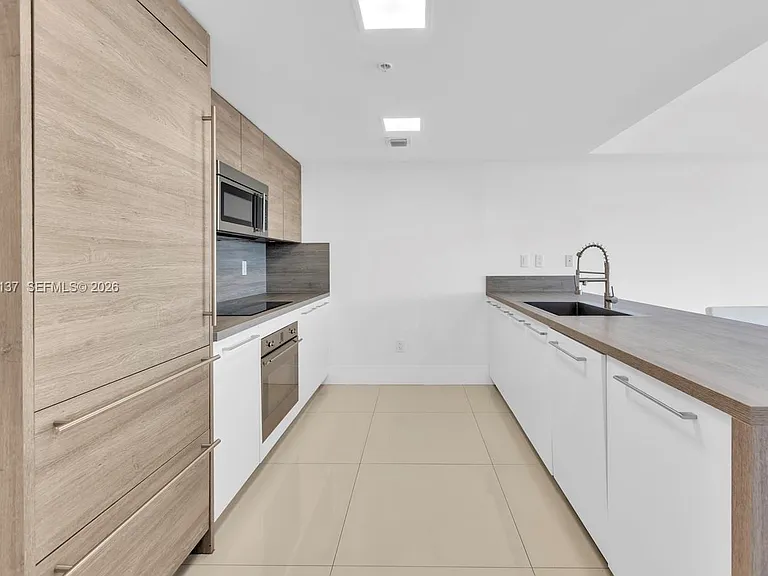 400 Sunny Isles Blvd #1903 — Photo 11