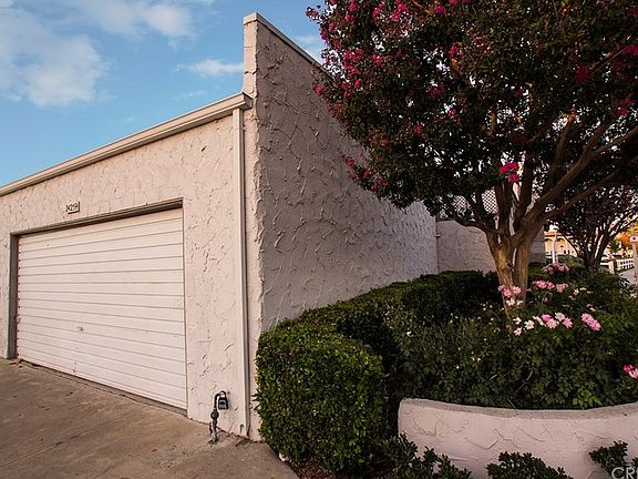 3rd image of 24259 La Glorita Cir