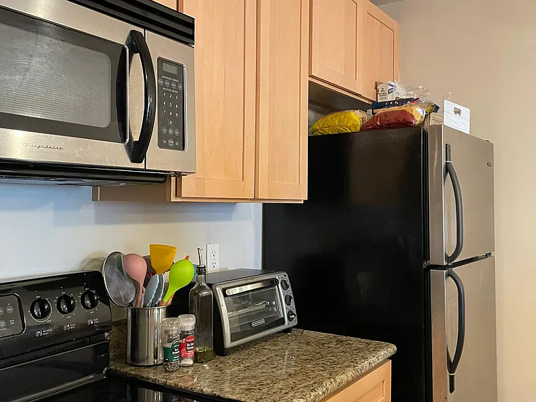 6400 Christie Ave #4327 — Photo 5