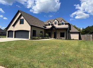 8360 Chappell Hill Dr, Beaumont, TX 77713