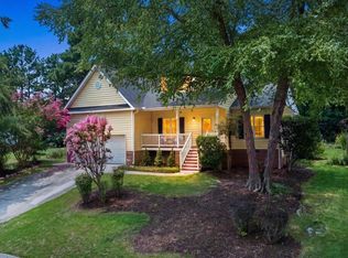 206 Kelly West Dr, Apex, NC 27502