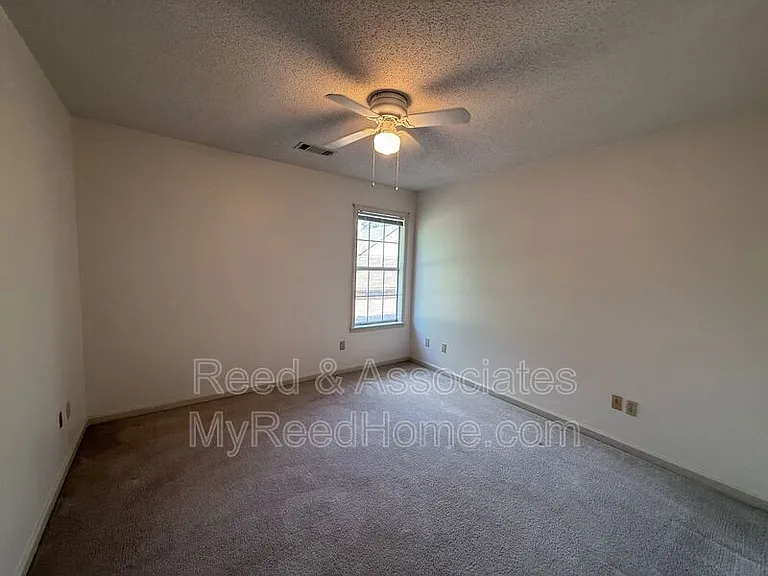 3066 Shadow Green Ln — Photo 11