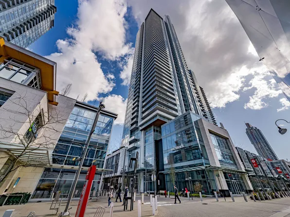 4670 Assembly Way #910, Burnaby, BC V5H 0H3