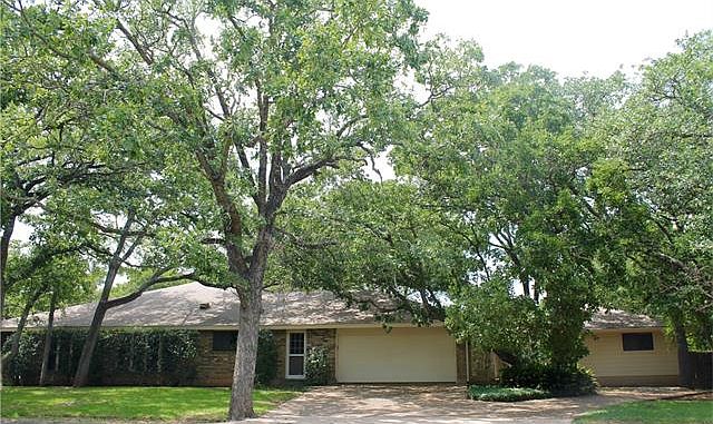 1st image of 2703 Emerald Hill Dr