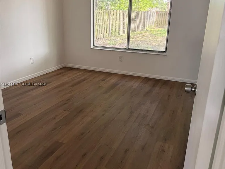 731 24th St SW — Photo 13
