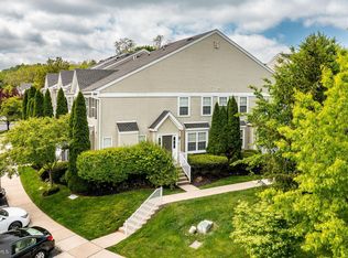 256 Flagstone Rd #8, Chester Springs, PA 19425