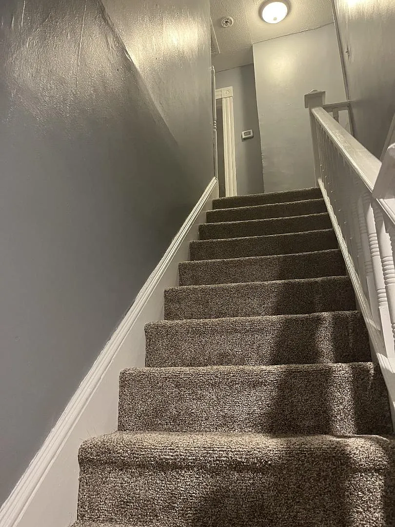 2 bed, 700 sqft, $950 — Photo 2