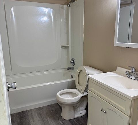 2nd image of 833 N Randall Rd APT C4