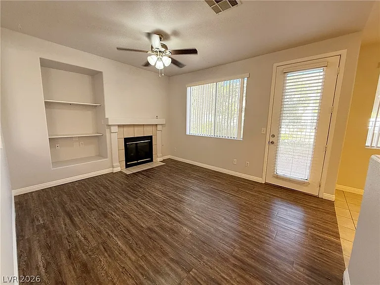 2185 Polynesia Cir — Photo 8