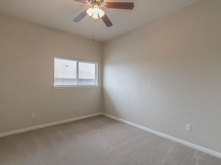 18601 Derby Hill Ln — Photo 28