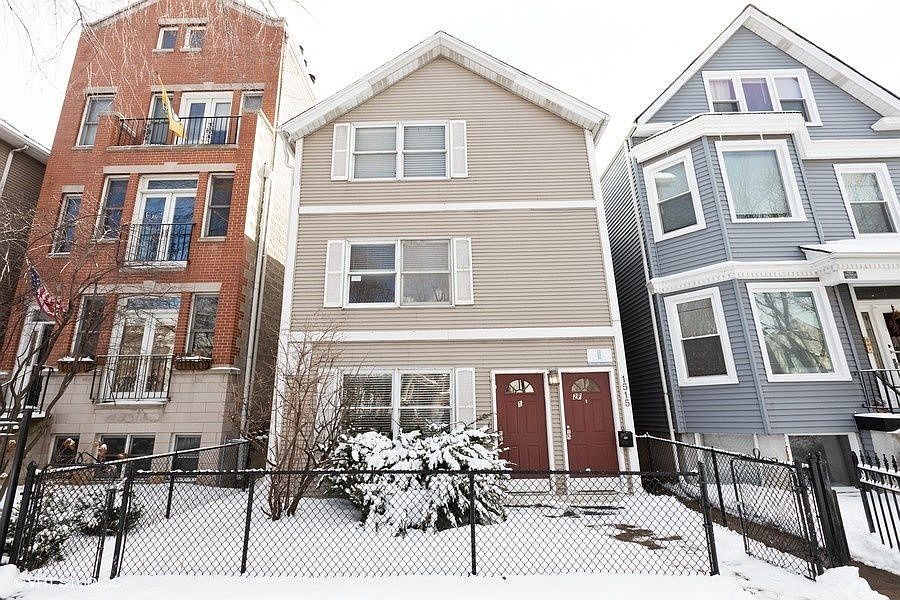 1st image of 1515 W Oakdale Ave #2R