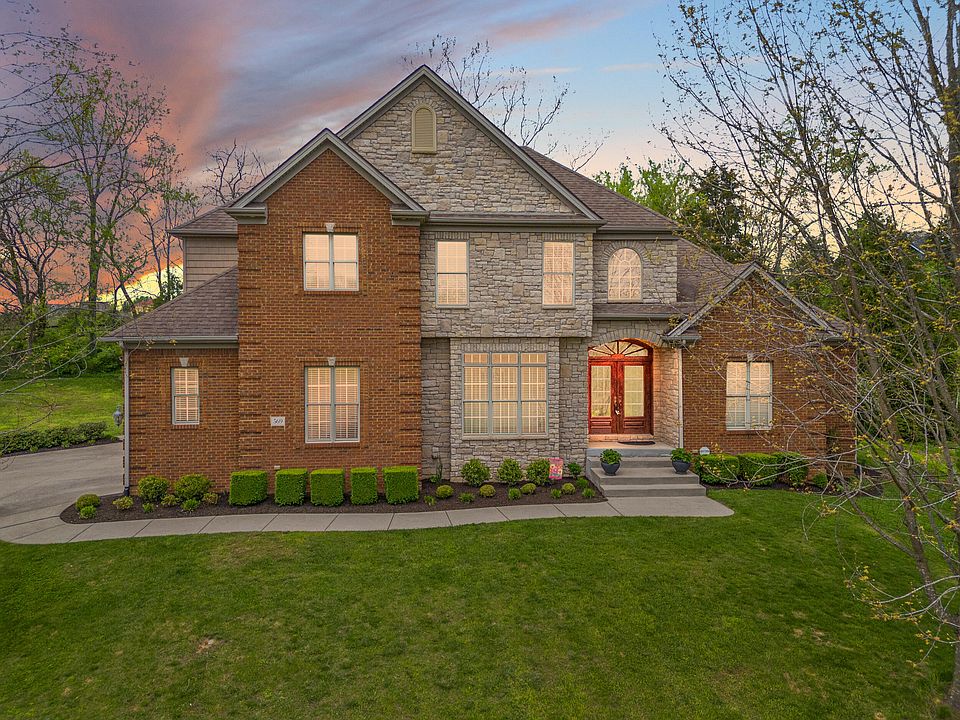 1st image of 569 Avawam Dr