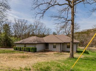 235 Cedar Cove Rd, Reeds Spring, MO 65737