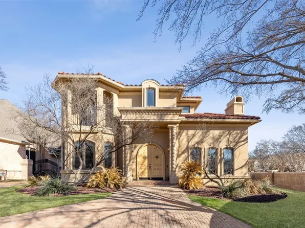 2121 Royal Dominion Ct, Arlington, TX 76006