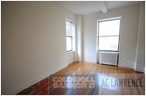 4th image of 228 W 71st St APT 6D
