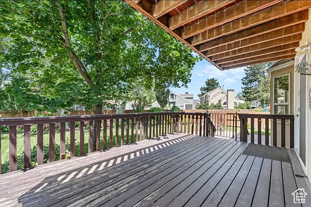 Main level deck