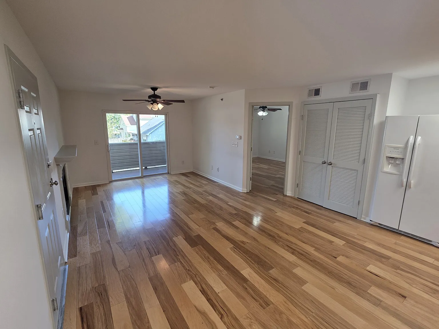 1 bed, 1.0 bath, 680 sqft, $1,350 — Photo 2