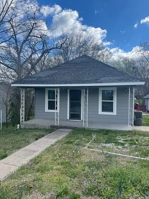 3311 S Jackson Ave