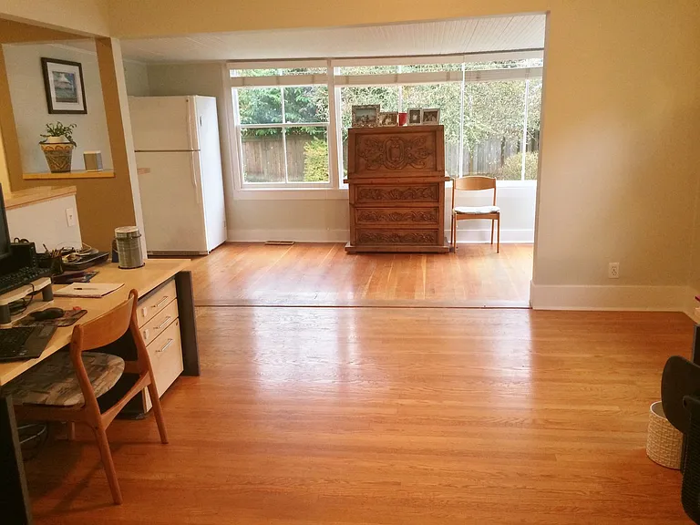 4412 2nd Ave NE — Photo 6