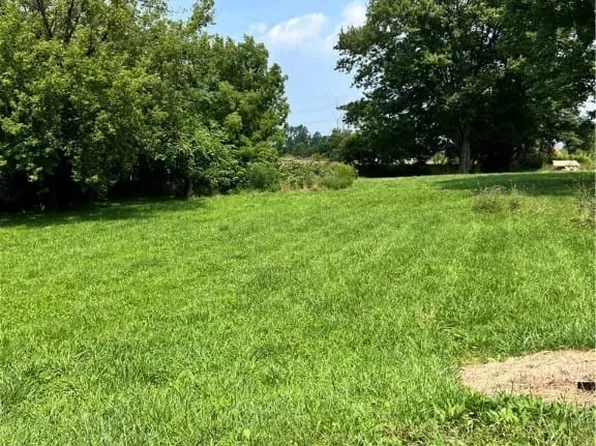 6468 Bear Ridge Rd, Lockport, NY 14094