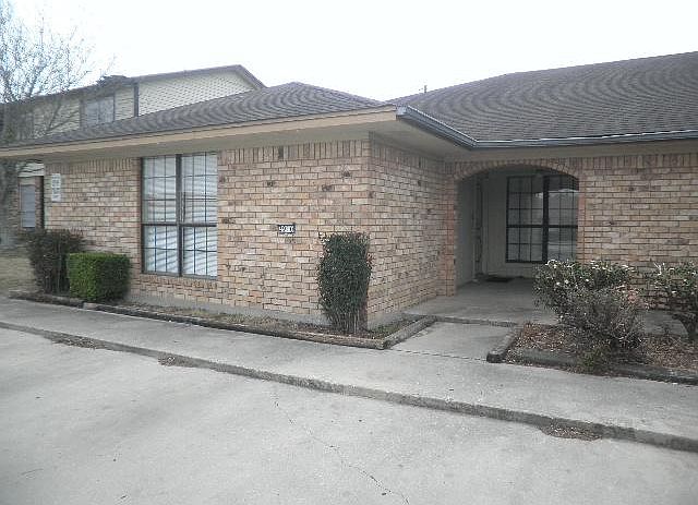 1st image of 3910 Charolais Dr