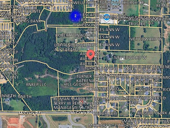 2nd image of 490 Nance Rd