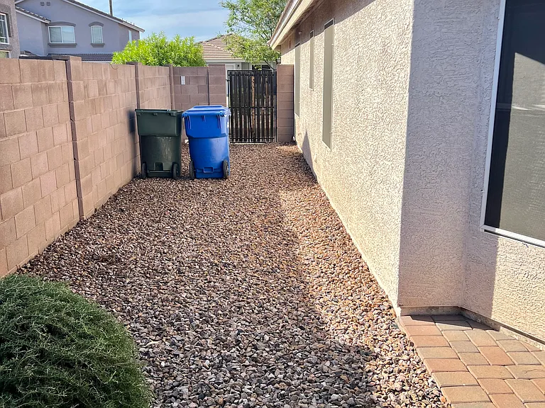 16036 N 11th Ave #1140 — Photo 21