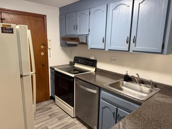 1162 Middle Tpke W APT C1, Manchester, CT 06040