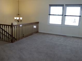 1245 Arrowwood Ct, Aurora, IL 60504